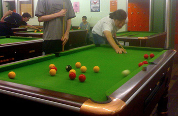 Aramith Casino Poolbälle werden für Englisches Pool verwendet - www.swissbillard.ch